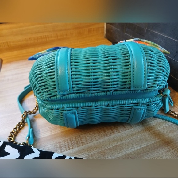 NWT Kurt Geiger Blue Crossbody Bag with Adjustable Strap and Woven Design - Picture 3 of 6